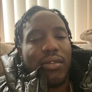 Meet your Posher, Deon